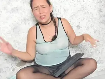 Marly_charm_  live sex cam