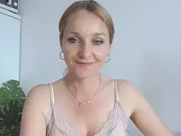 AliciaDesire  live sex cam