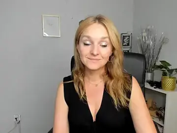 AliciaDesire  live sex cam