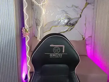 Chiara_tay  live sex cam