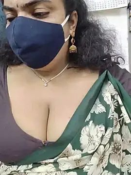 Floraa-Queen  live sex cam