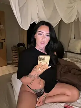 Gabbyys  live sex cam