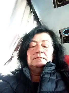 GypsiQueen2  live sex cam