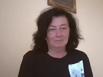 GypsiQueen2  live sex cam