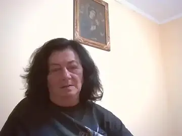 GypsiQueen2  live sex cam