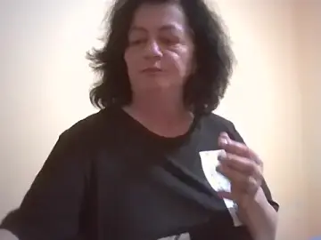 GypsiQueen2  live sex cam