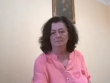 GypsiQueen2  live sex cam