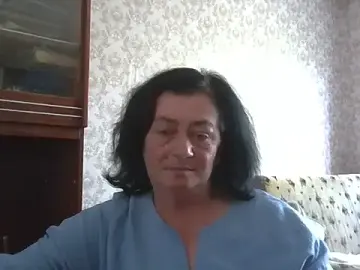 GypsiQueen2  live sex cam