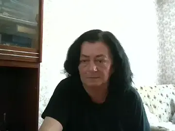 GypsiQueen2  live sex cam