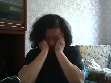 GypsiQueen2  live sex cam