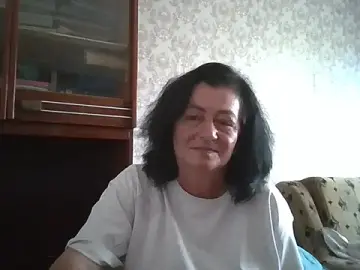 GypsiQueen2  live sex cam