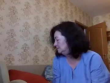 GypsiQueen2  live sex cam