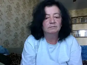 GypsiQueen2  live sex cam