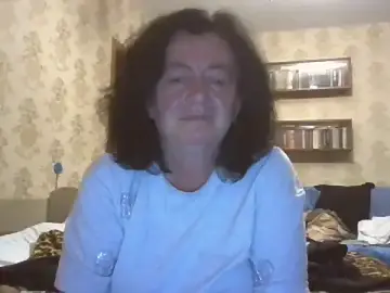 GypsiQueen2  live sex cam