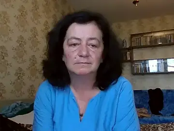 GypsiQueen2  live sex cam