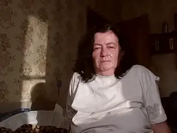 GypsiQueen2  live sex cam