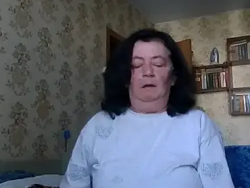 GypsiQueen2  live sex cam