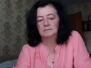 GypsiQueen2  live sex cam