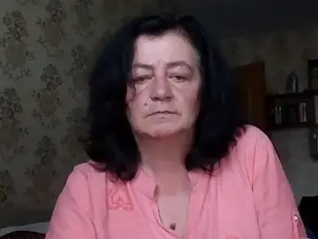 GypsiQueen2  live sex cam