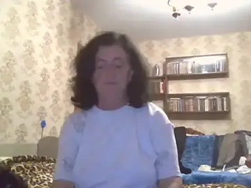 GypsiQueen2  live sex cam