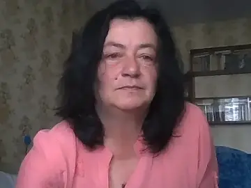 GypsiQueen2  live sex cam