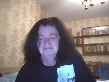GypsiQueen2  live sex cam