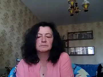 GypsiQueen2  live sex cam