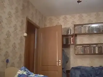 GypsiQueen2  live sex cam