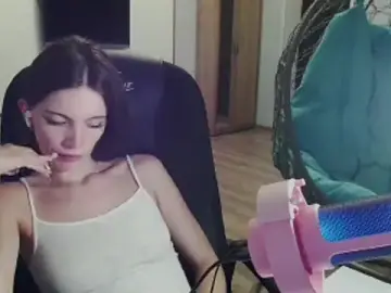 ANYTKA12  live sex cam