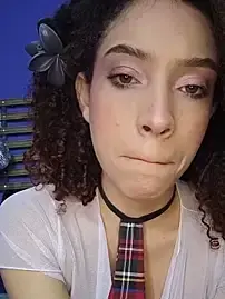 Adrianita-Fox  live sex cam