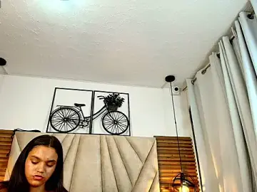 Cinthiabaker  live sex cam