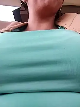 Mikela_19  live sex cam