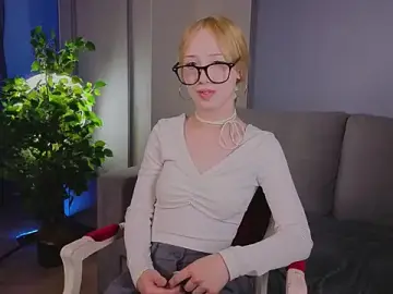 VickieHeldt  live sex cam