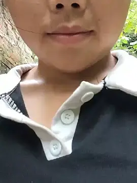 Omiu-baby  live sex cam