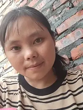 Omiu-baby  live sex cam