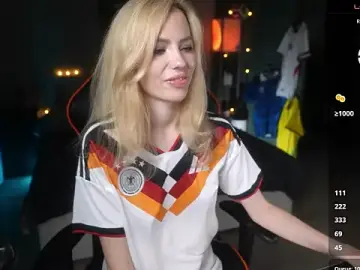 Xkuxie  live sex cam
