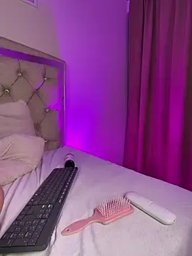 Candy_tynna  live sex cam