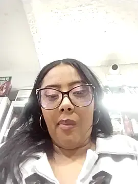 Ebony-Goddess19  live sex cam