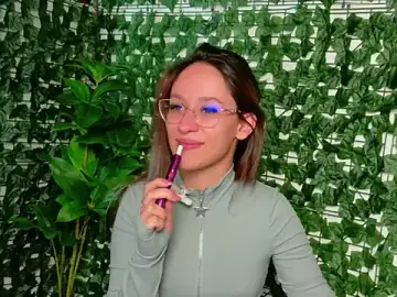 EvaBllake  live sex cam
