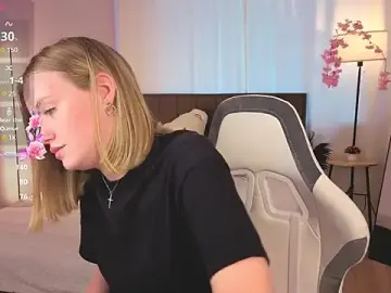 EvaHamilton  live sex cam