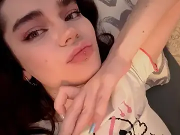 LaceyBatter  live sex cam