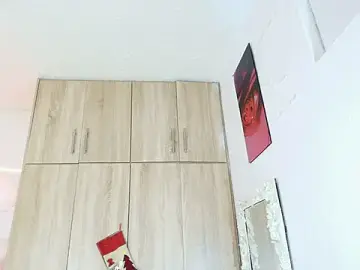 Nanami_19  live sex cam