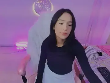 Nanami_19  live sex cam