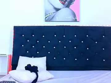 ZendayaThorne  live sex cam