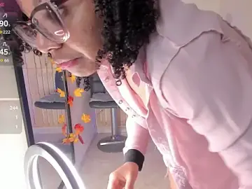 Thais_dreams  live sex cam