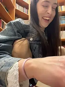Holly_Play  live sex cam