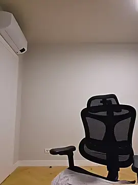 MiaRides19  live sex cam