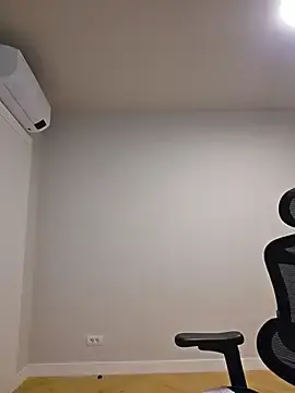 MiaRides19  live sex cam