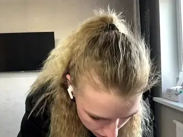 StephenieLandres  live sex cam