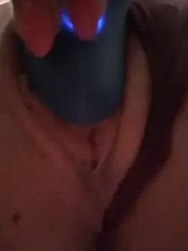 Sukna223  live sex cam